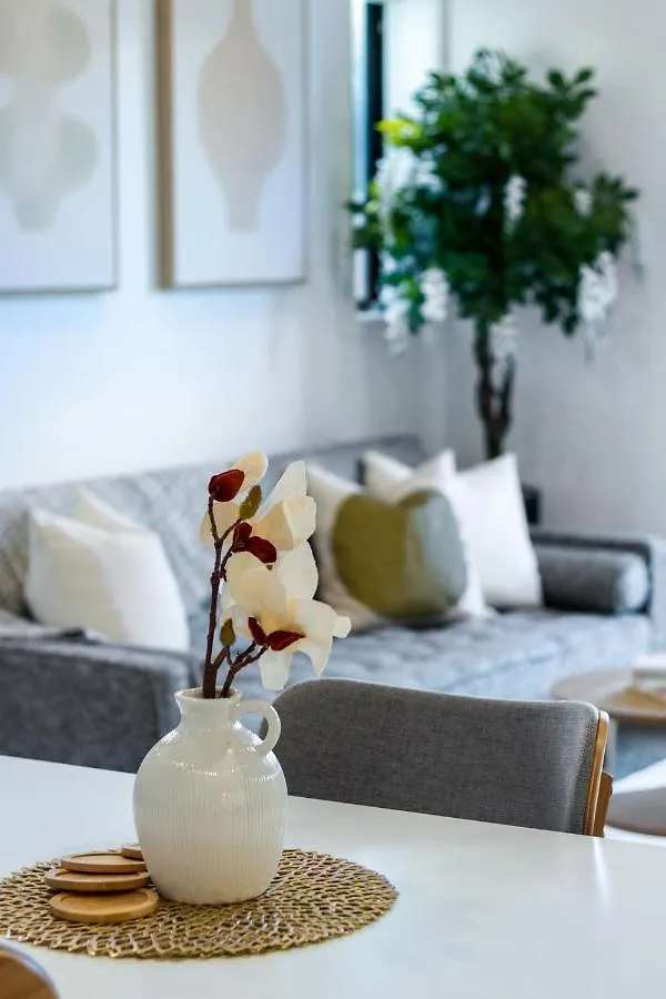 Apartment Trendy 3 Bedroom 2 Bath Residence, Central City Christchurch