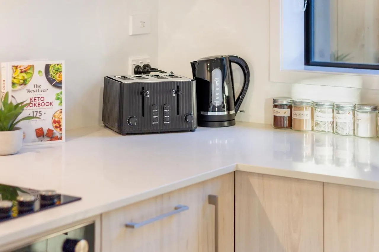 Trendy 3 Bedroom 2 Bath Residence, Central City Christchurch New Zealand