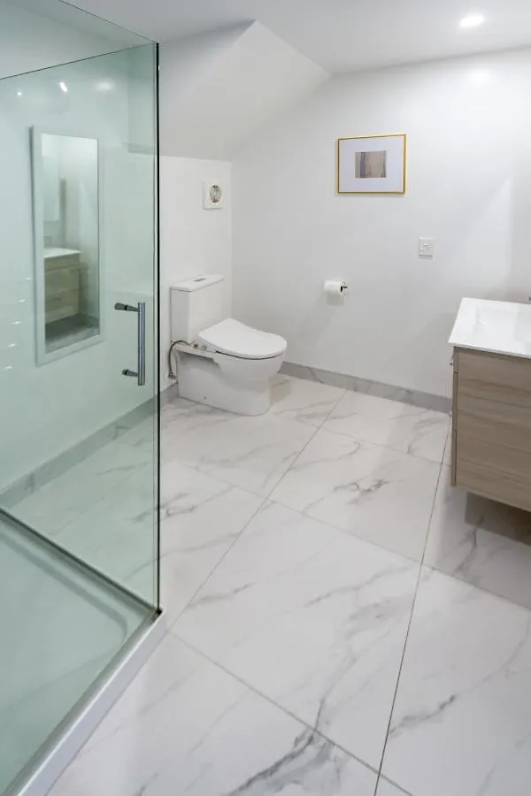 Apartment Trendy 3 Bedroom 2 Bath Residence, Central City Christchurch